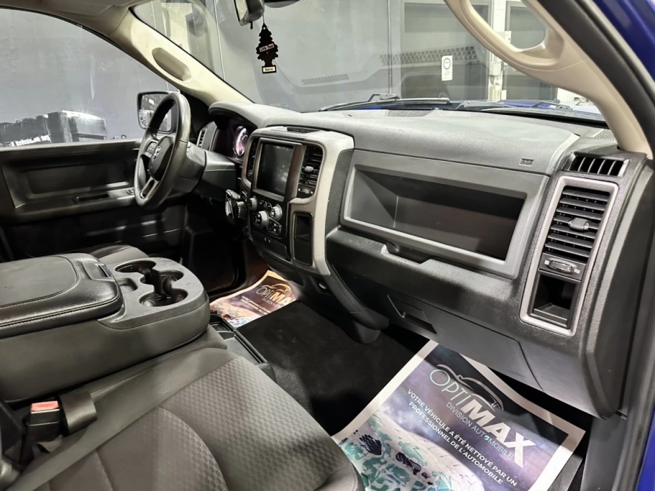 2019 Ram 1500 Classic Express 4x4 Crew Cab 5'7  Box Main Image