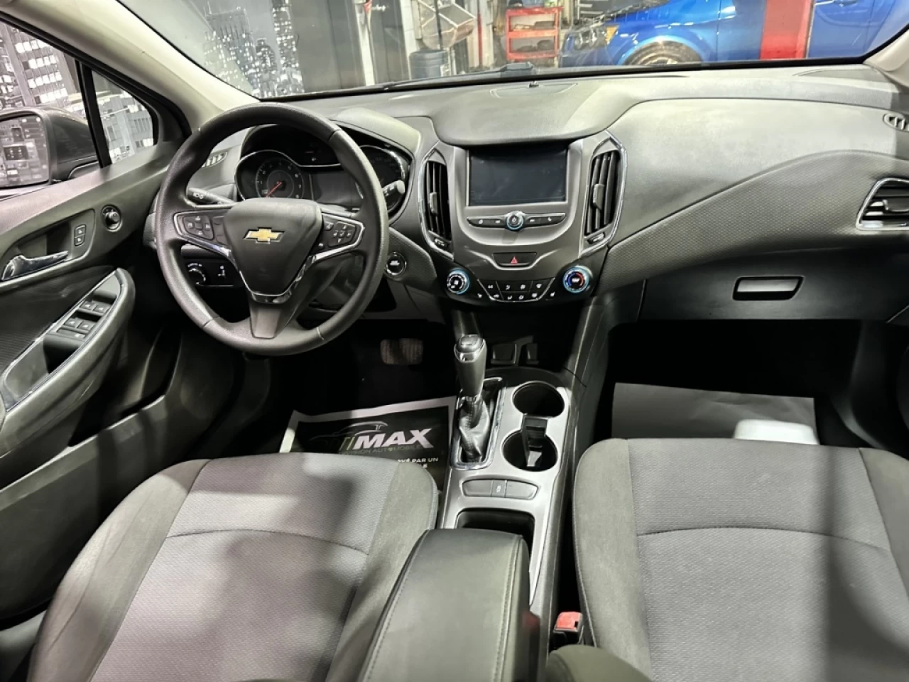 2018 Chevrolet Cruze 4dr HB 1.4L LT w-1SD Image principale