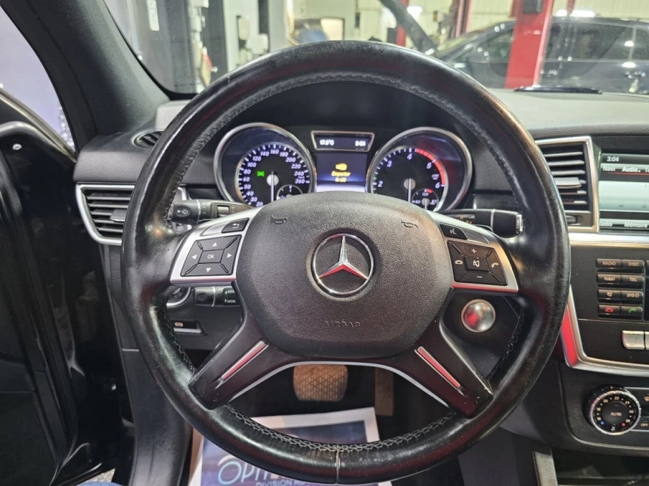 2015 Mercedes-Benz M-Class 4MATIC 4dr ML 350 BlueTEC Main Image