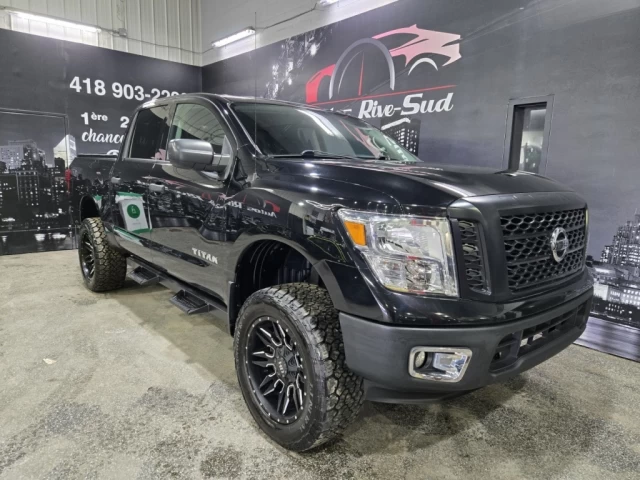 Nissan Titan S CREWCAB V8 4X4 BEAU LOOK 95 300KM 2019