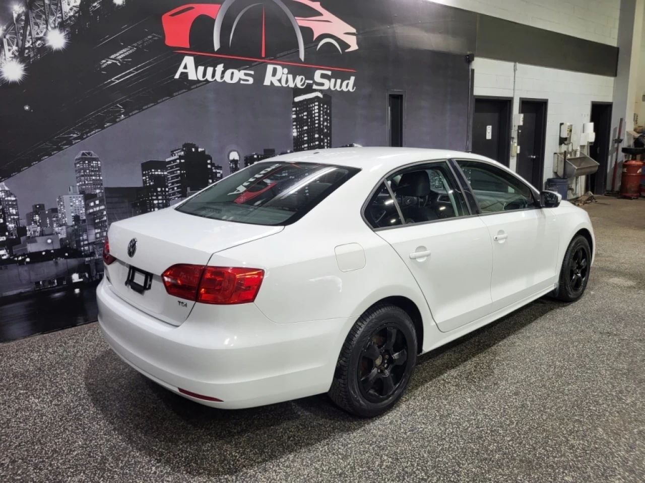 2014 Volkswagen Jetta HIGHLINE TDI CUIR TOIT  AVEC SEULEMENT 131 200KM Main Image