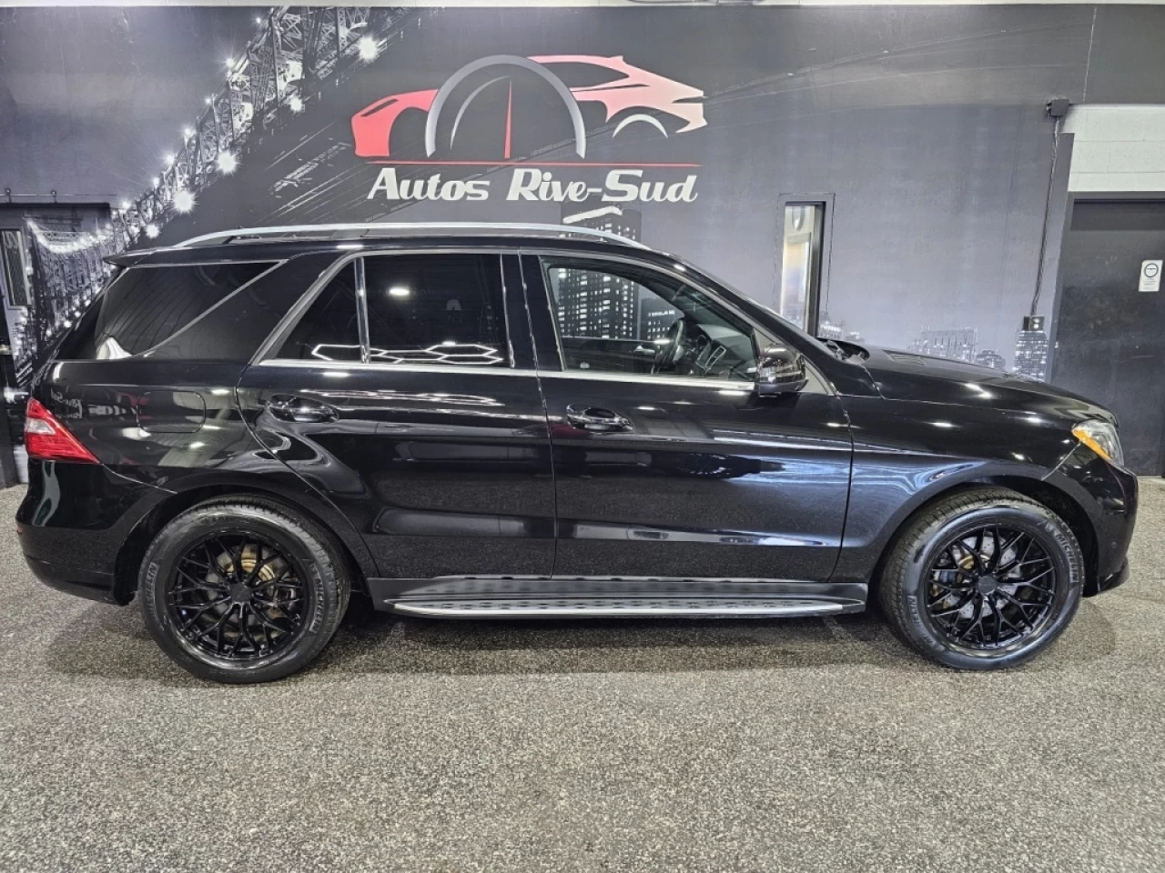 2015 Mercedes-Benz M-Class 4MATIC 4dr ML 350 BlueTEC Image principale