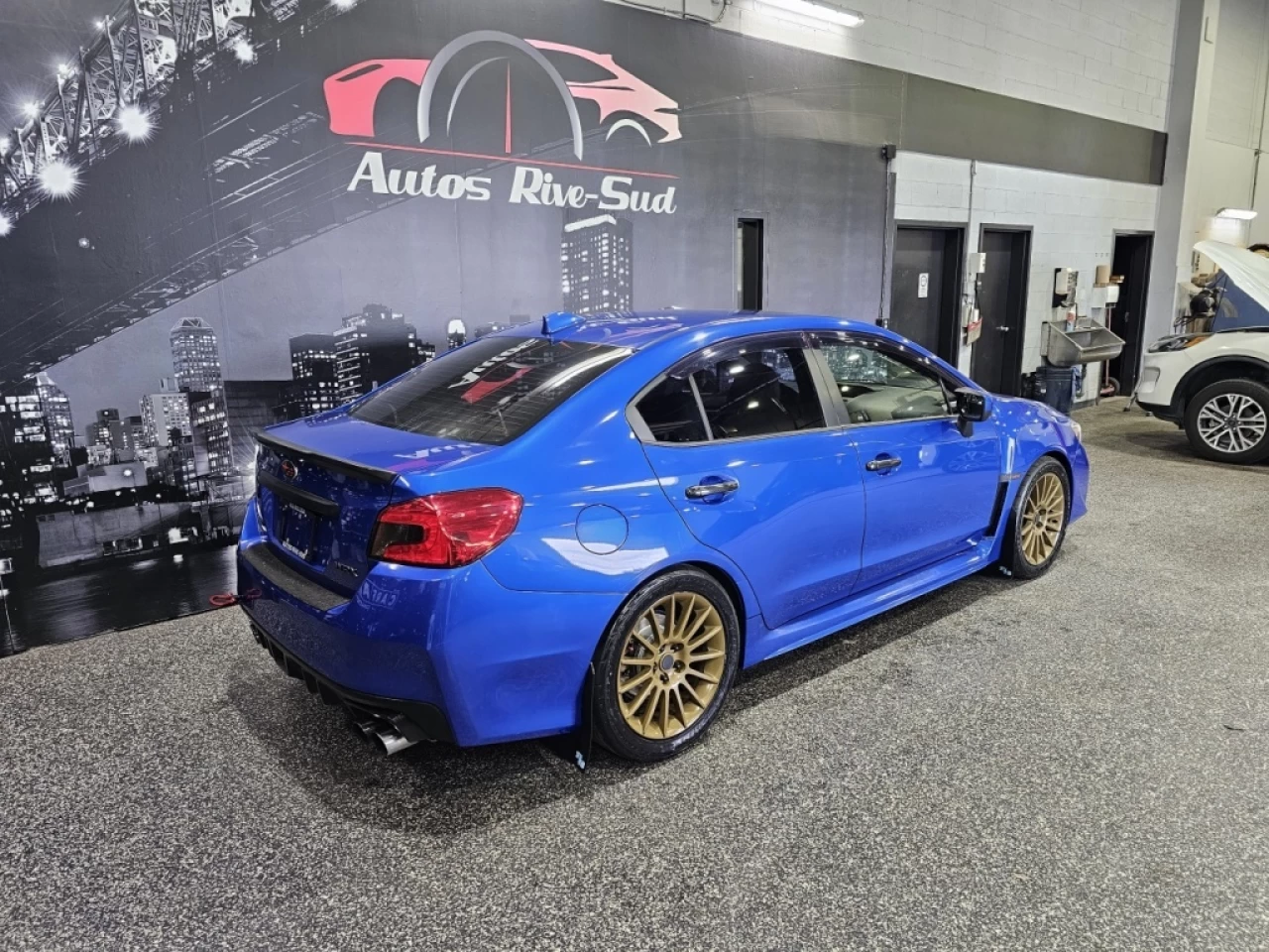 2015 Subaru WRX SPORT-TECH TOIT CUIR AVEC SEULEMENT 148 800KM Main Image