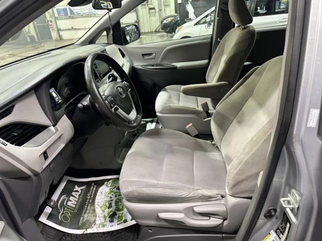 Toyota Sienna LE 7 PASSAGERS A/C CAMERA SEULEMENT 118 300KM 2018