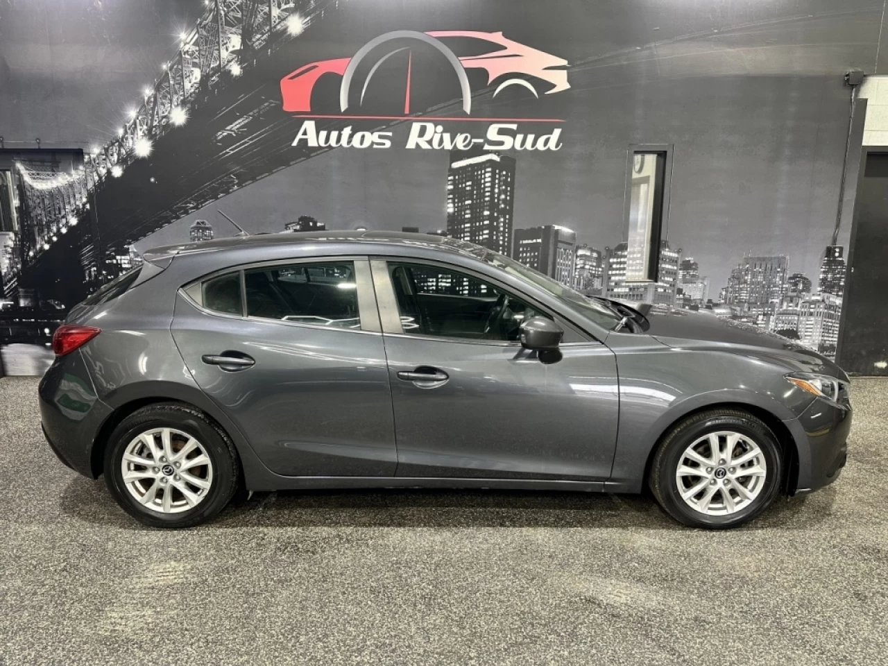 2015 Mazda Mazda3 GS HATCHBACK TOIT OUVRANT SEULEMENT 84 600KM Image principale