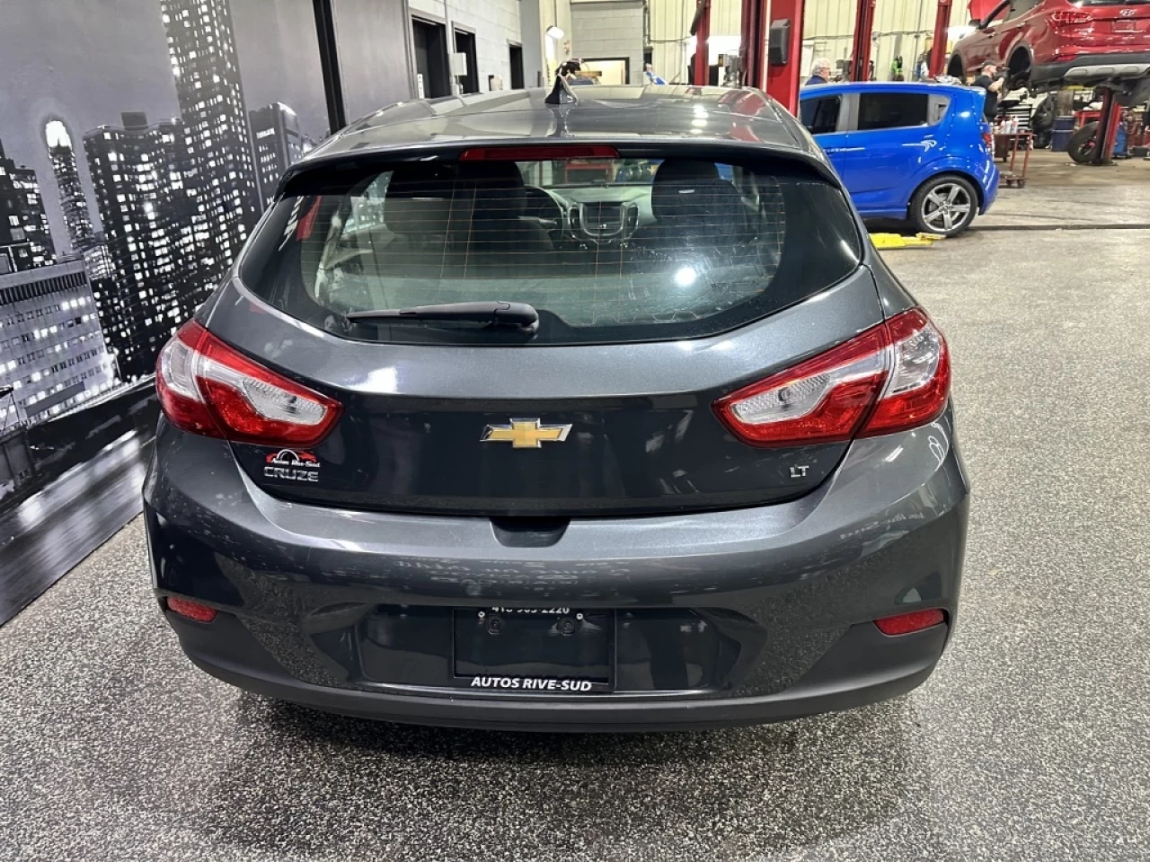 2018 Chevrolet Cruze 4dr HB 1.4L LT w-1SD Image principale