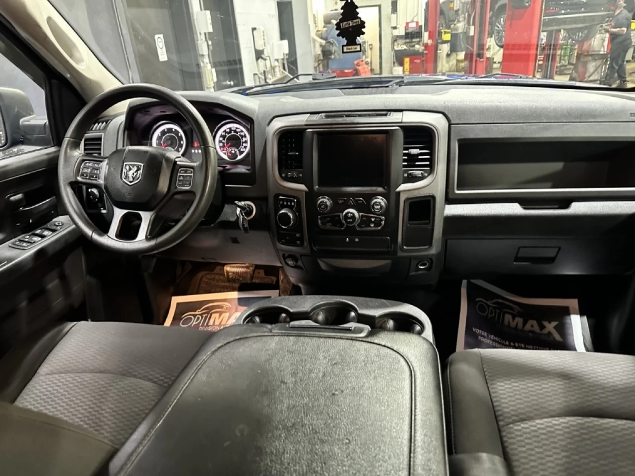 2019 Ram 1500 Classic Express 4x4 Crew Cab 5'7  Box Main Image