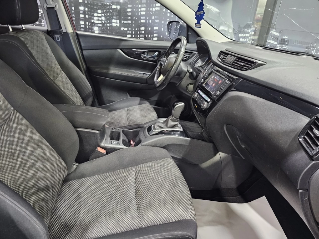 2019 Nissan Qashqai SV AWD TOIT OUVRANT SEULEMENT 128 400KM Image principale