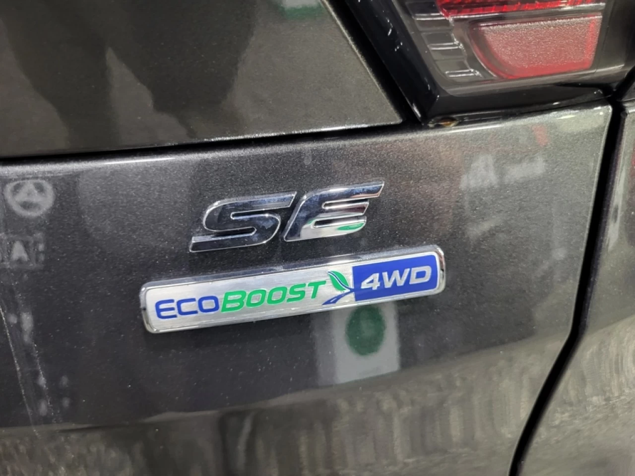 2017 Ford Escape 4WD 4dr SE Main Image