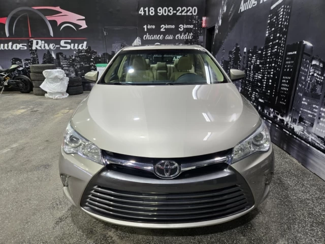 Toyota Camry XLE AUTOMATIQUE MAGS TOIT SEULEMENT 108 100KM 2016