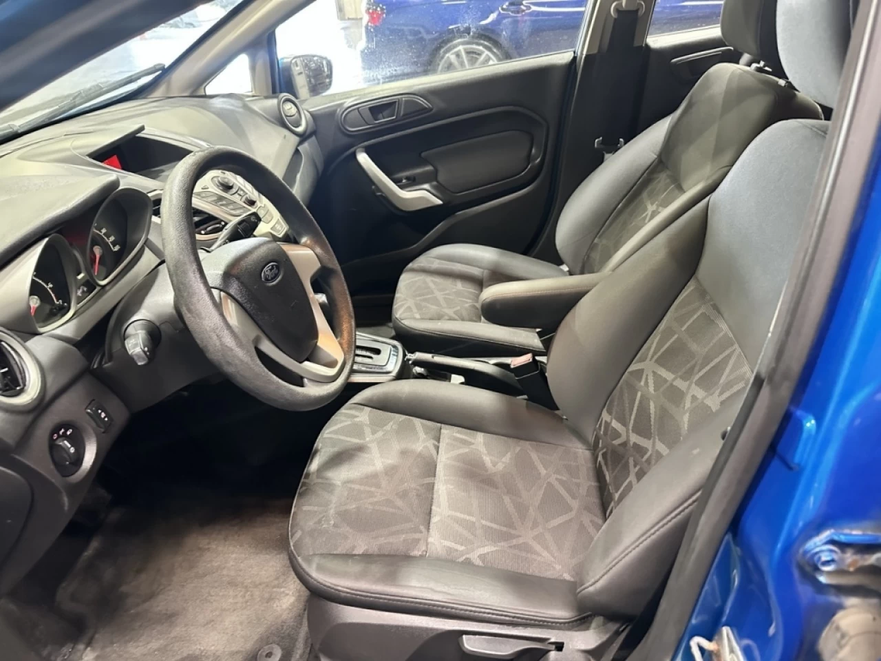 2013 Ford Fiesta 5dr HB SE Main Image