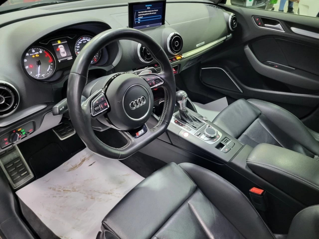 2016 Audi S3 4dr Sdn quattro 2.0T Technik Image principale