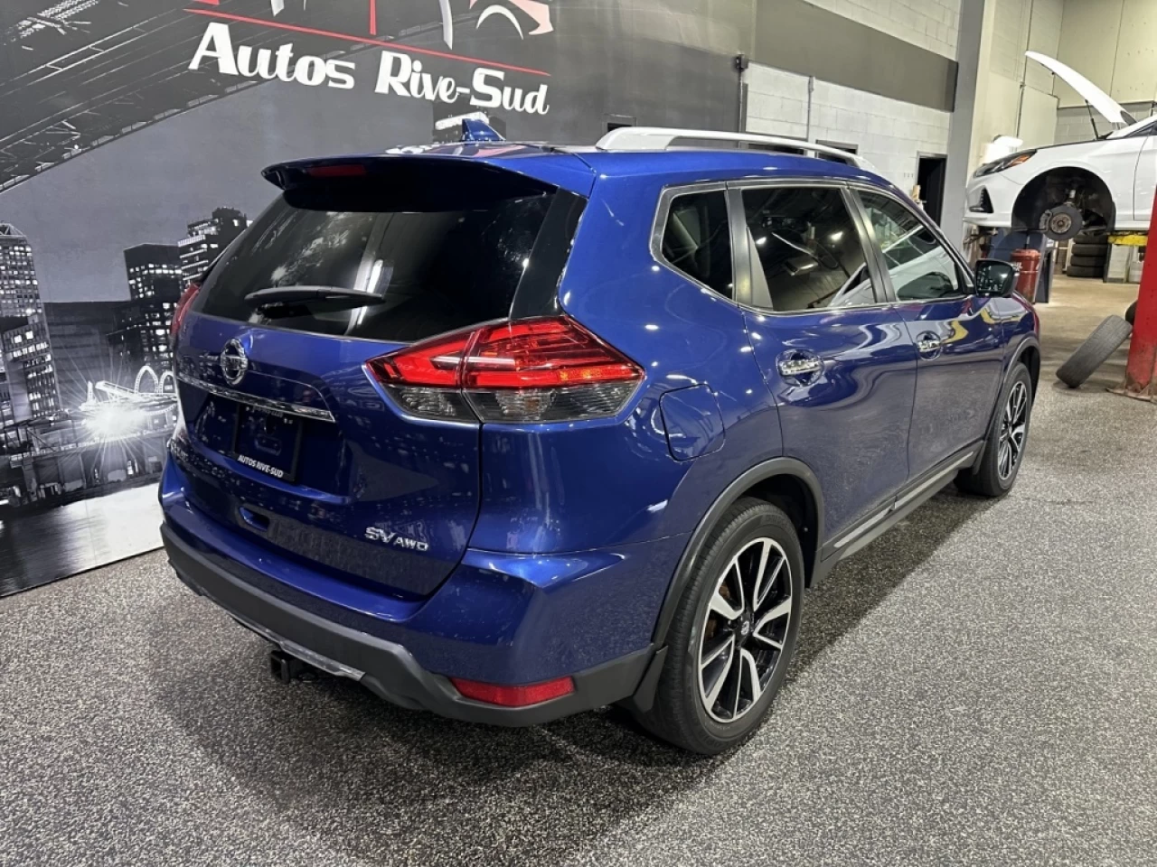 2017 Nissan Rogue SV TECH AWD CUIR TOIT PANO AVEC 93 500KM Main Image