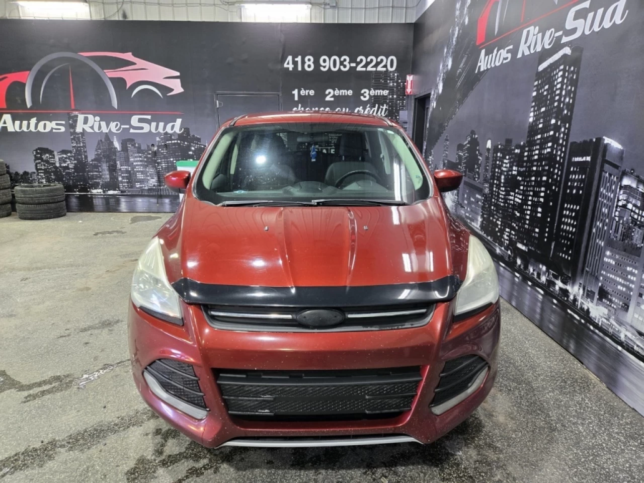 2014 Ford Escape SE AWD TRÈS PROPRE SEULEMENT 136 900KM Main Image