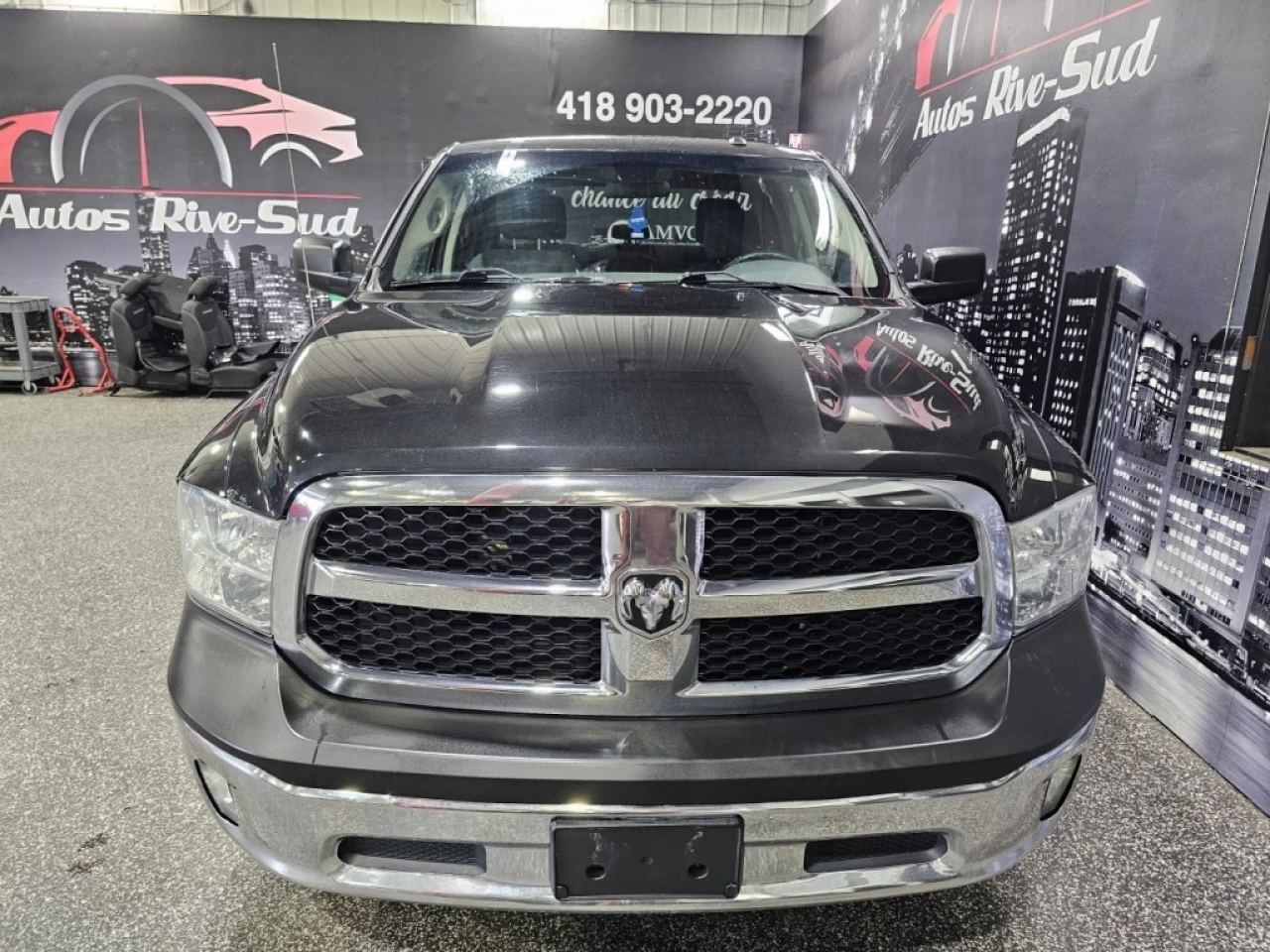 2017 Ram 1500 SLT 5.7L 4X4 CREW CAB AVEC 147 100KM Main Image