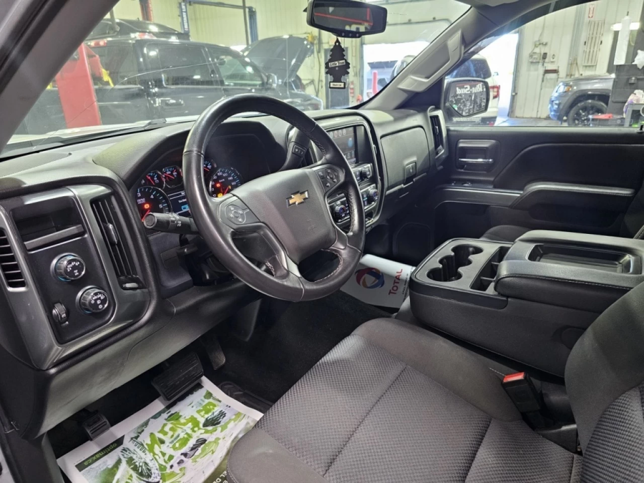 2017 Chevrolet Silverado 1500 LT CREWCAB 5.3L TRÈS PROPRE SEULEMENT 129 600KM Image principale