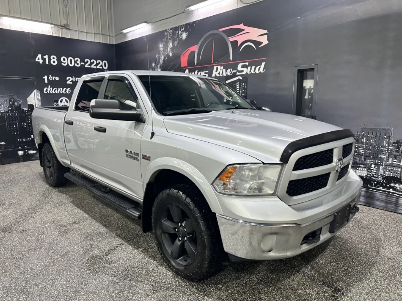 2017 Ram 1500 4WD Crew Cab 149  Outdoorsman Image principale