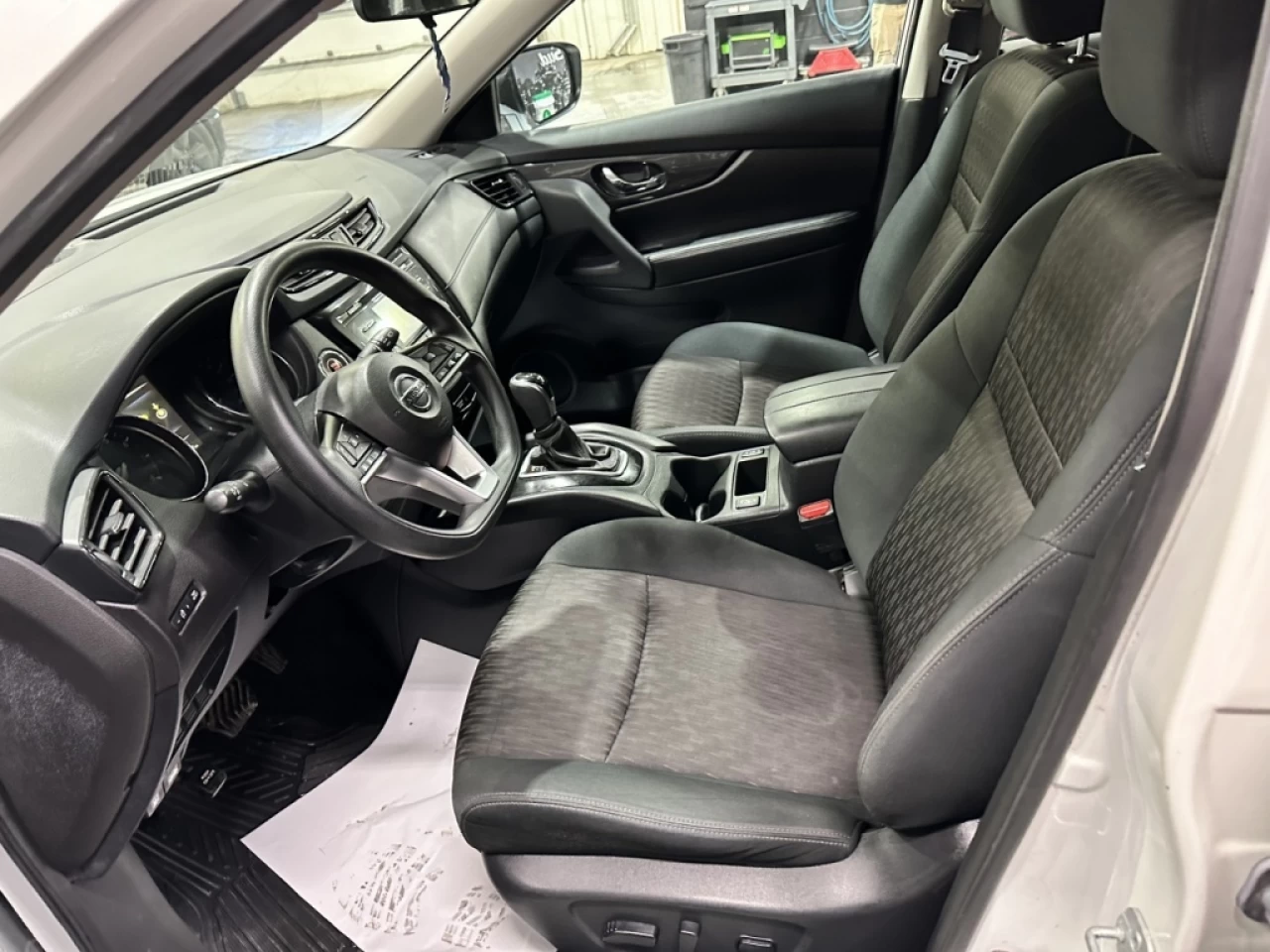 2017 Nissan Rogue SV AWD FULL ÉQUIPÉ SEULEMENT 85 000KM Image principale