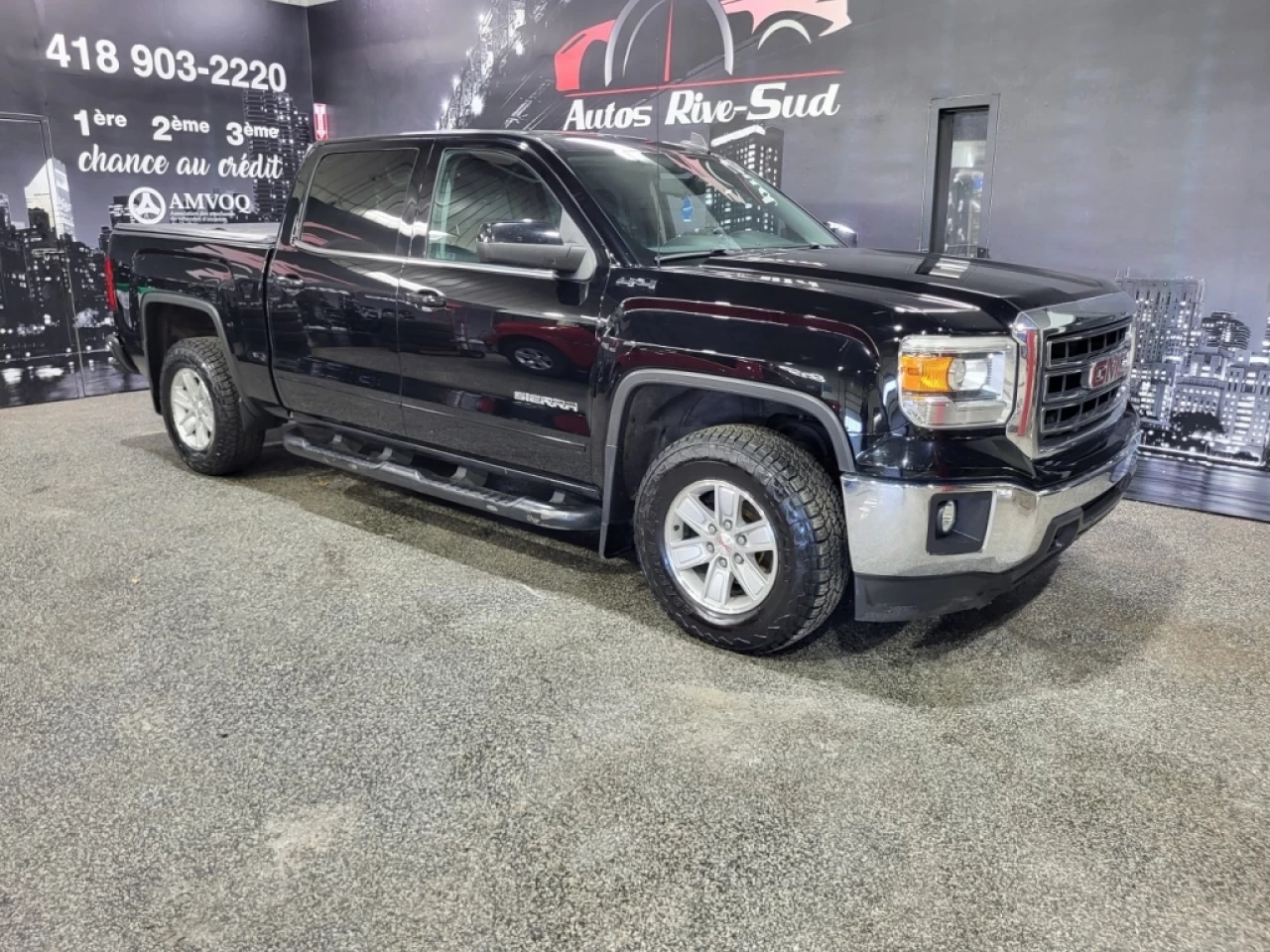 2015 GMC Sierra 1500 SLE 4X4 V8 5.3L CREWCAB AVEC 122 400KM Image principale