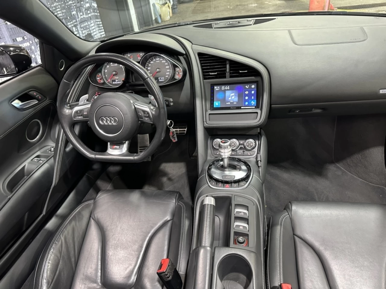 2014 Audi R8 DÉCAPOTABLE QUATTRO IMPECCABLE SEULEMENT 35 900KM Main Image