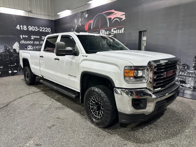 GMC SIERRA 2500HD 6.0L CREWCAB BOITE 8 PIED SEULEMENT 143 600KM 2018