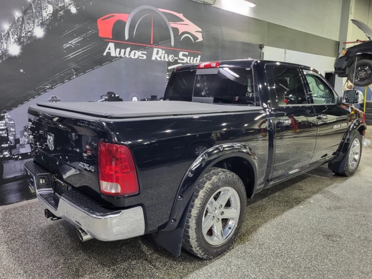 2012 Ram 1500 4WD Crew Cab 140.5  Big Horn Image principale