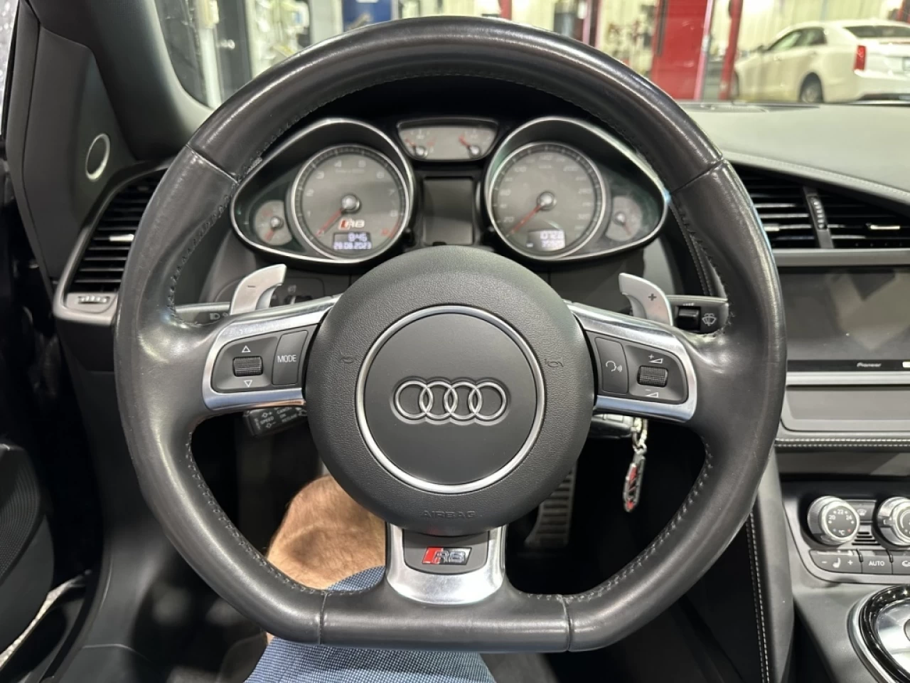 2014 Audi R8 DÉCAPOTABLE QUATTRO IMPECCABLE SEULEMENT 35 900KM Image principale