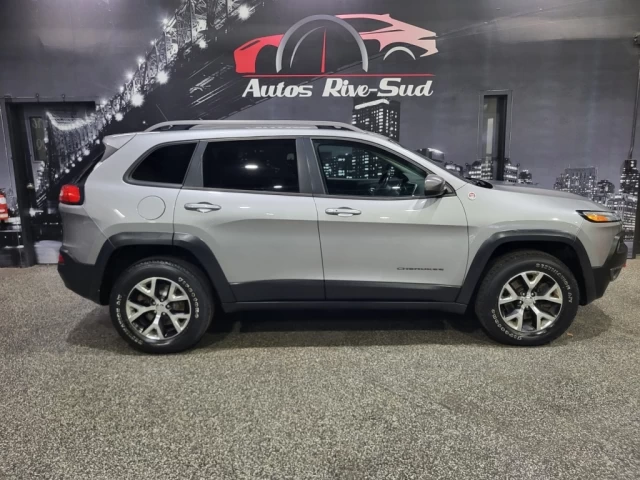 Jeep Cherokee TRAILHAWK 4X4 FULL ÉQUIPÉ TRÈS PROPRE 2014