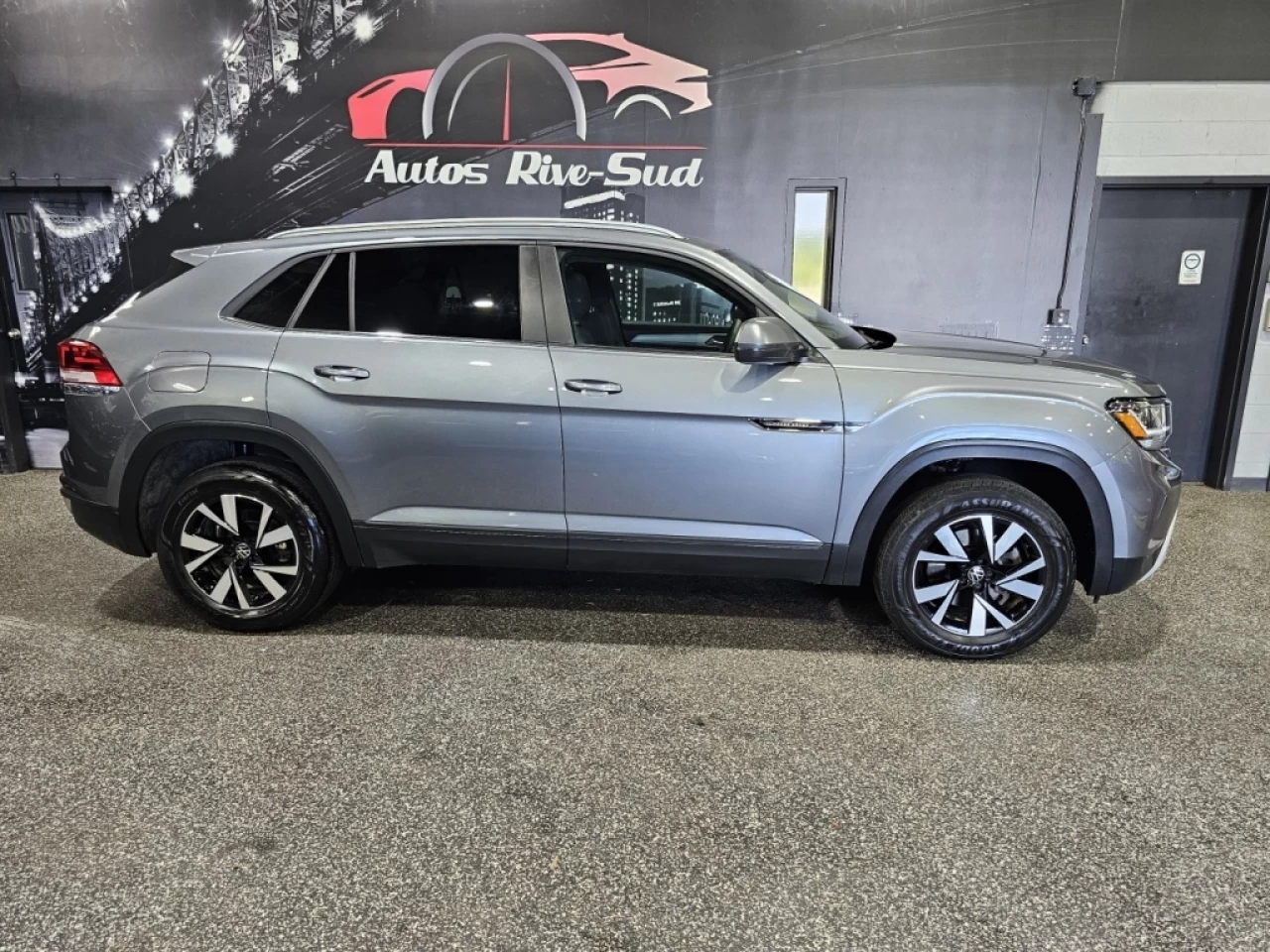 2020 Volkswagen Atlas Cross Sport TRENDLINE 4MOTION TRÈS PROPRE SEULEMENT 69 800KM Main Image