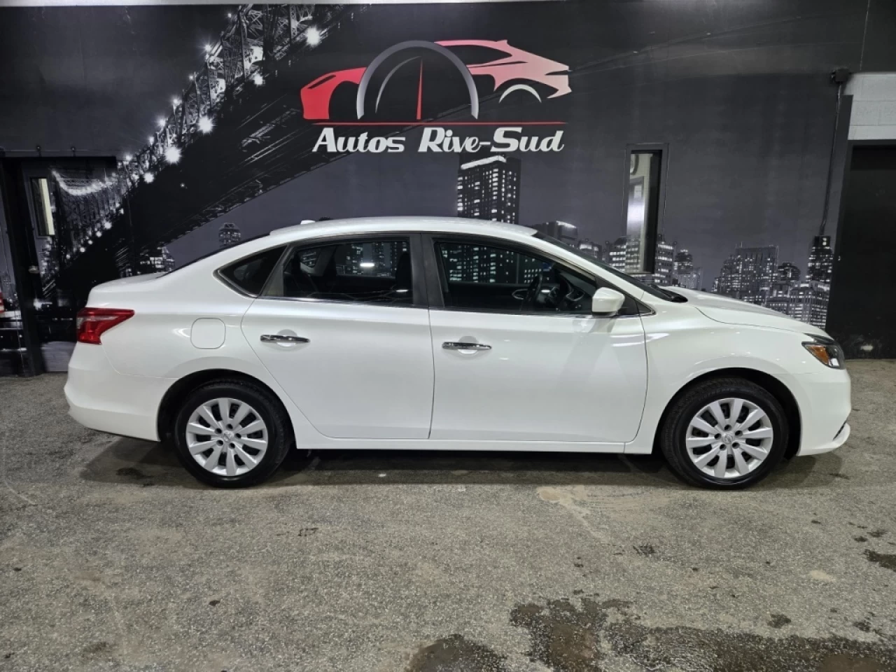 2019 Nissan Sentra SV AUTOMATIQUE TRÈS PROPRE SEULEMENT 97 200KM Image principale