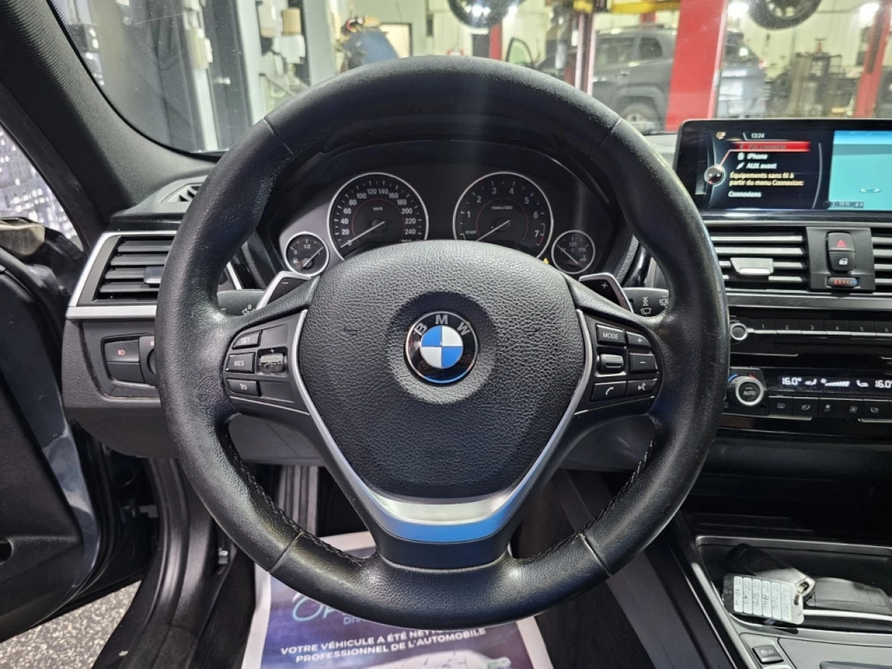 2016 BMW 3 Series 328I XDRIVE CUIR TOIT TRÈS PROPRE Main Image