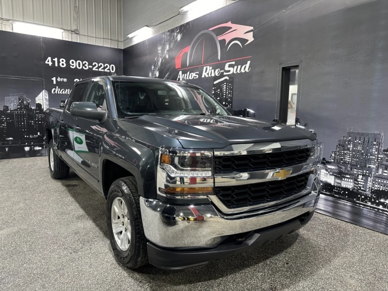 2018 Chevrolet Silverado 1500 LT 4X4 5.3L CREW CAB SEULEMENT 137 500KM Main Image