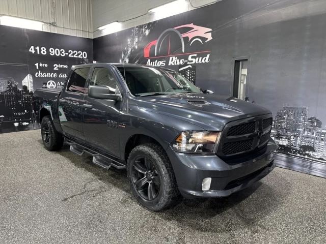 Ram 1500 Classic Express 5.7 HEMI 4X4 CREWCAB SEULEMENT 102 900KM 2019