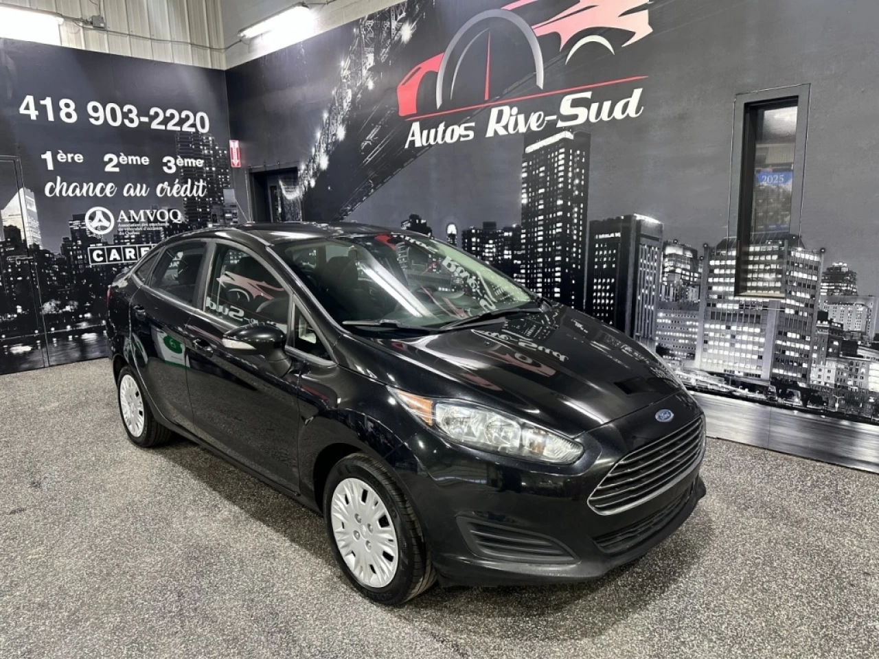 2014 Ford Fiesta SE AUTOMATIQUE A/C SEULEMENT 165 700KM Image principale