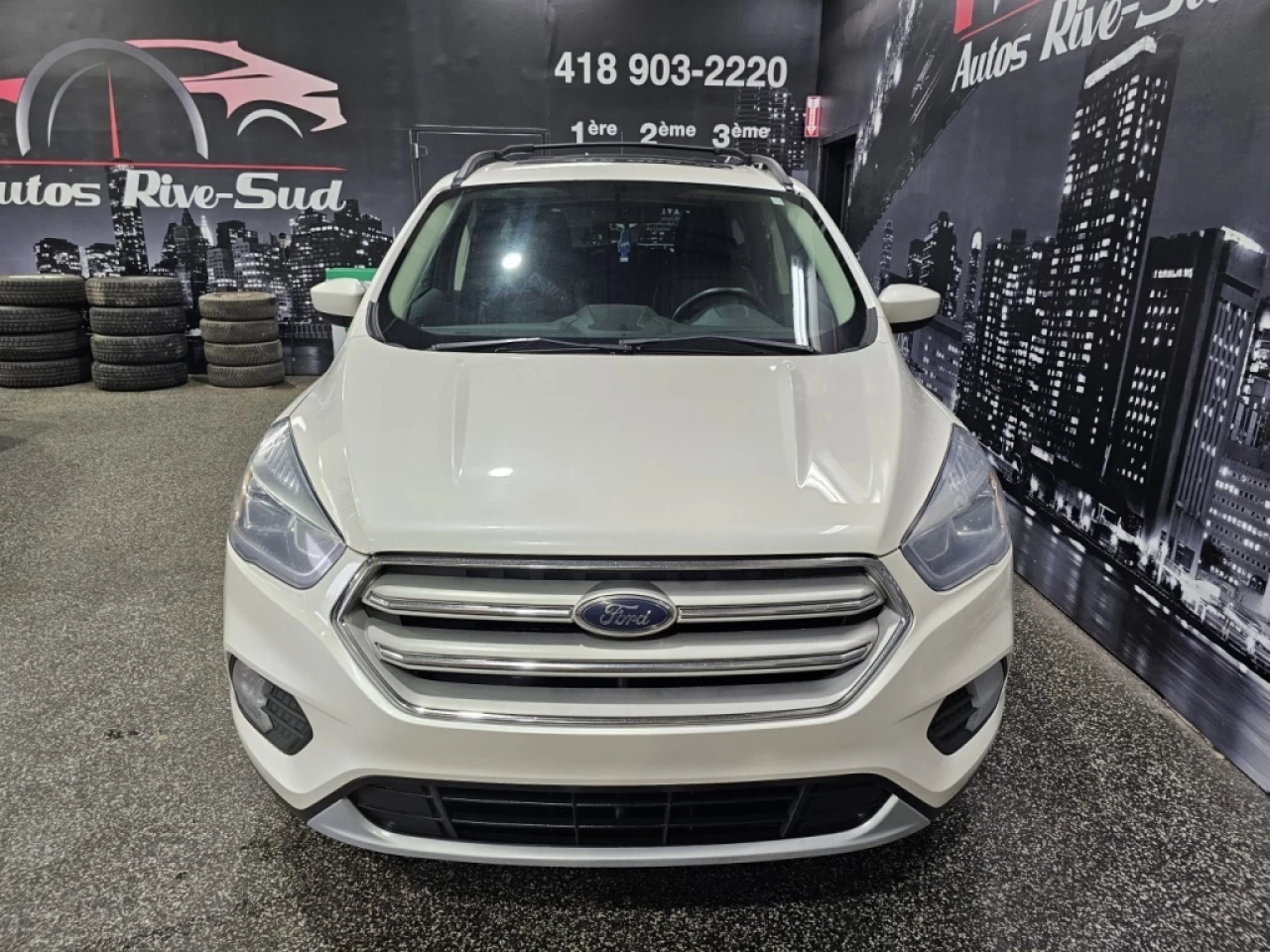 2018 Ford Escape SEL AWD 1.5L ECOBOOST CUIR TOIT PANO AVEC 124 400K Main Image