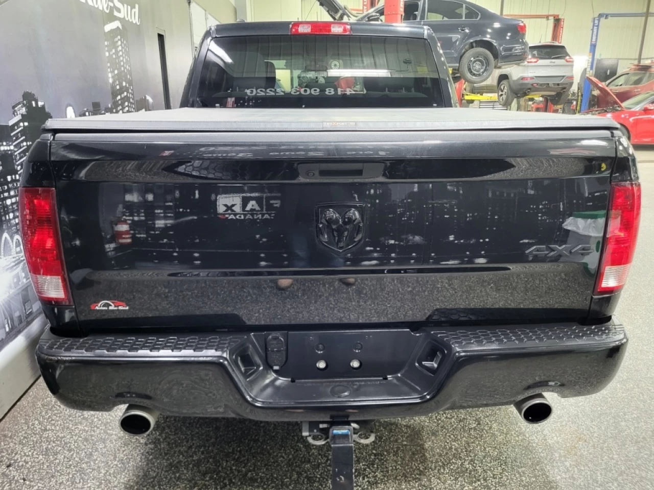 2019 Ram 1500 Classic EXPRESS CREW CAB 4X4 V8 5.7L SEULEMENT 93 900KM Image principale