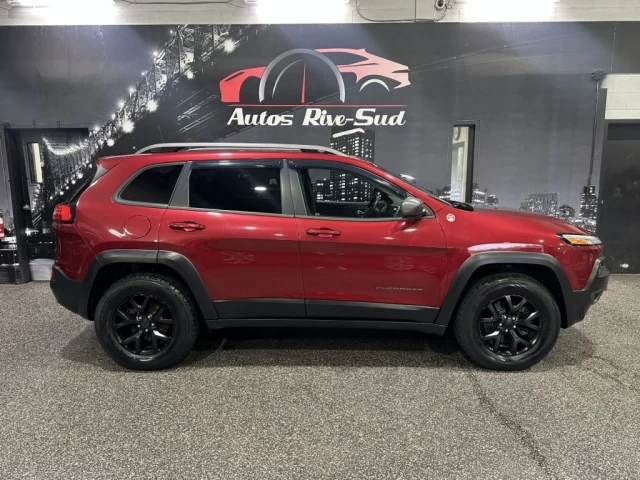 Jeep Cherokee Trailhawk 4X4 3.2L FULL CUIR TOIT SEULEMENT 156 30 2016