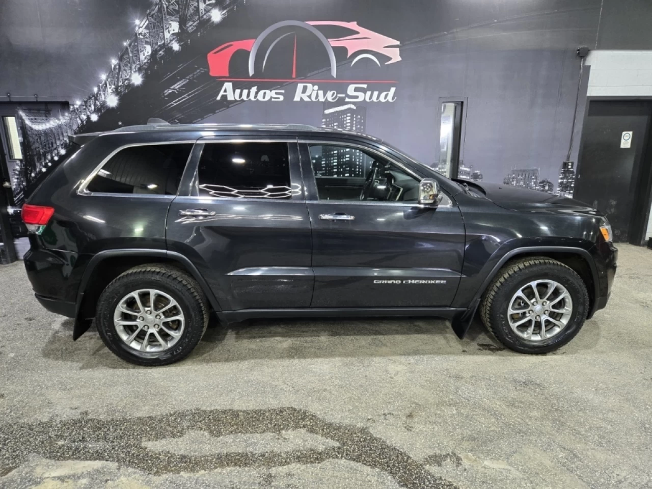 2014 Jeep Grand Cherokee 4WD 4dr Limited Main Image