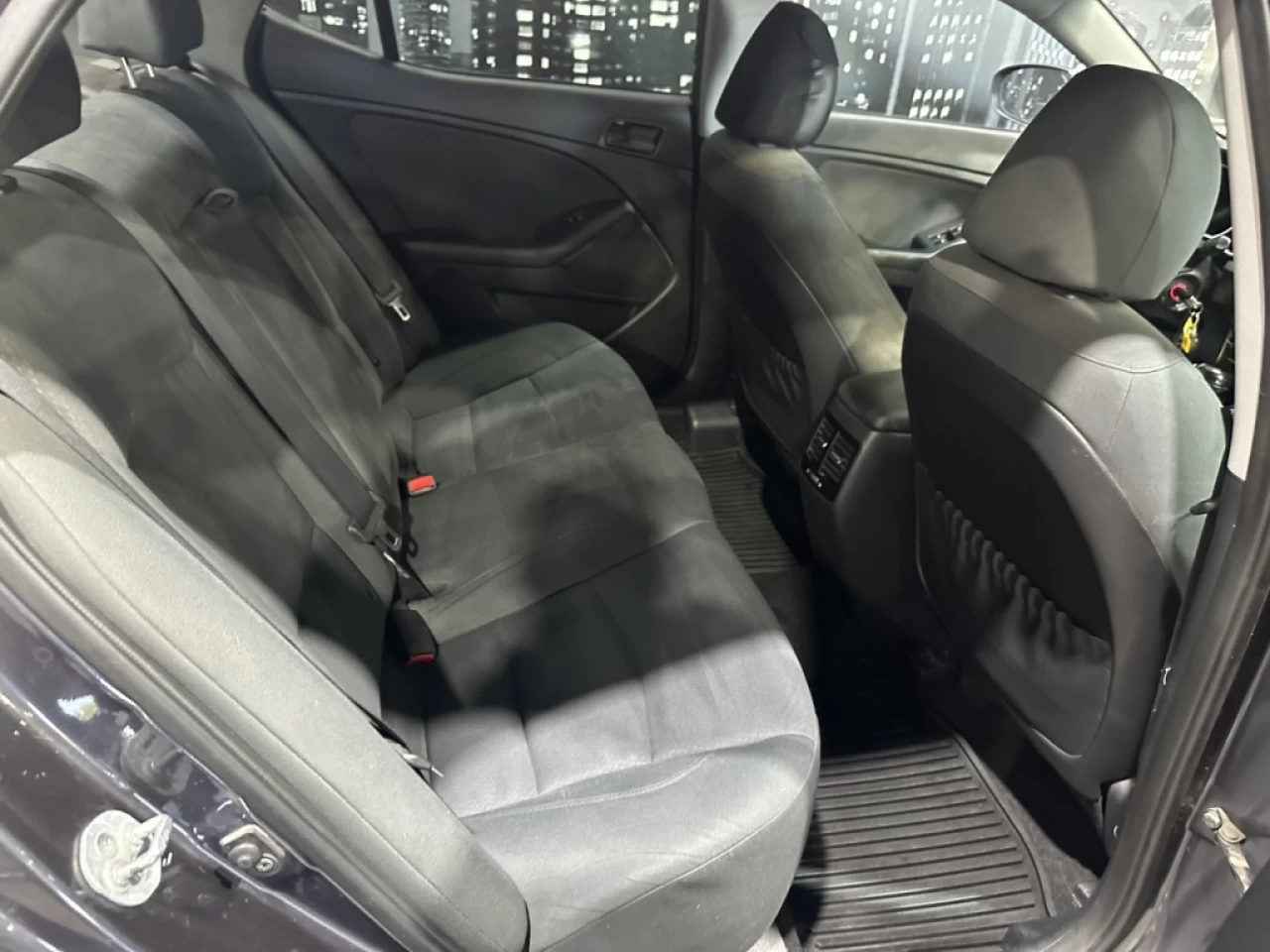 2015 Kia Optima LX AUTOMATIQUE A/C SEULEMENT 146 300KM Image principale