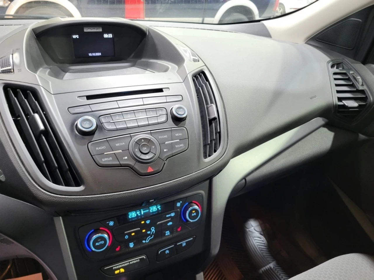 2017 Ford Escape 4WD 4dr SE Main Image