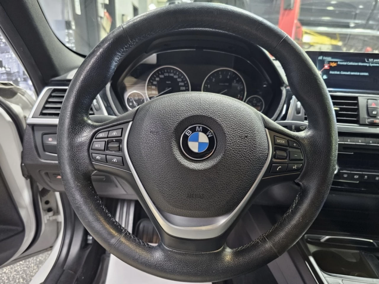 2016 BMW 3 Series 328I XDRIVE TOIT CUIR TRÈS PROPRE 159 800KM Image principale