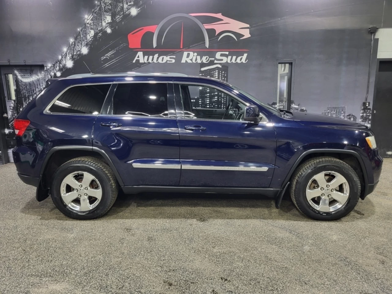 2012 Jeep Grand Cherokee Laredo 4X4 FULL TOIT CUIR SEULEMENT 149 900KM Image principale