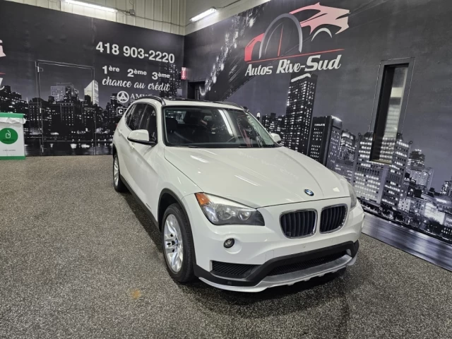 BMW X1 XDRIVE28I TOIT PANO CUIR SEULEMENT 134 000KM 2015