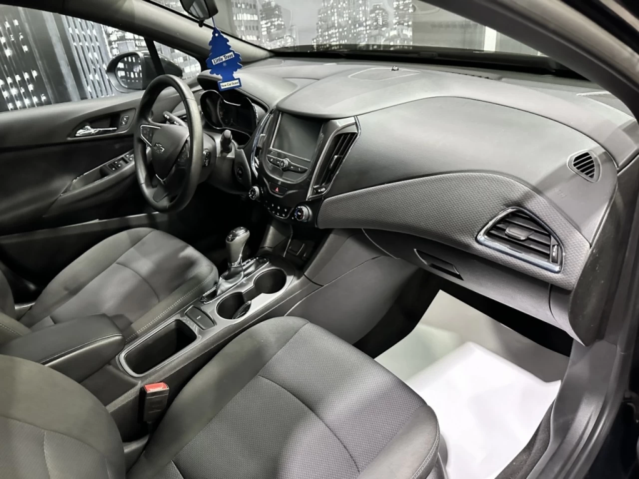 2018 Chevrolet Cruze LT RS AUTOMATIQUE TRÈS PROPRE SEULEMENT 123 100KM Image principale