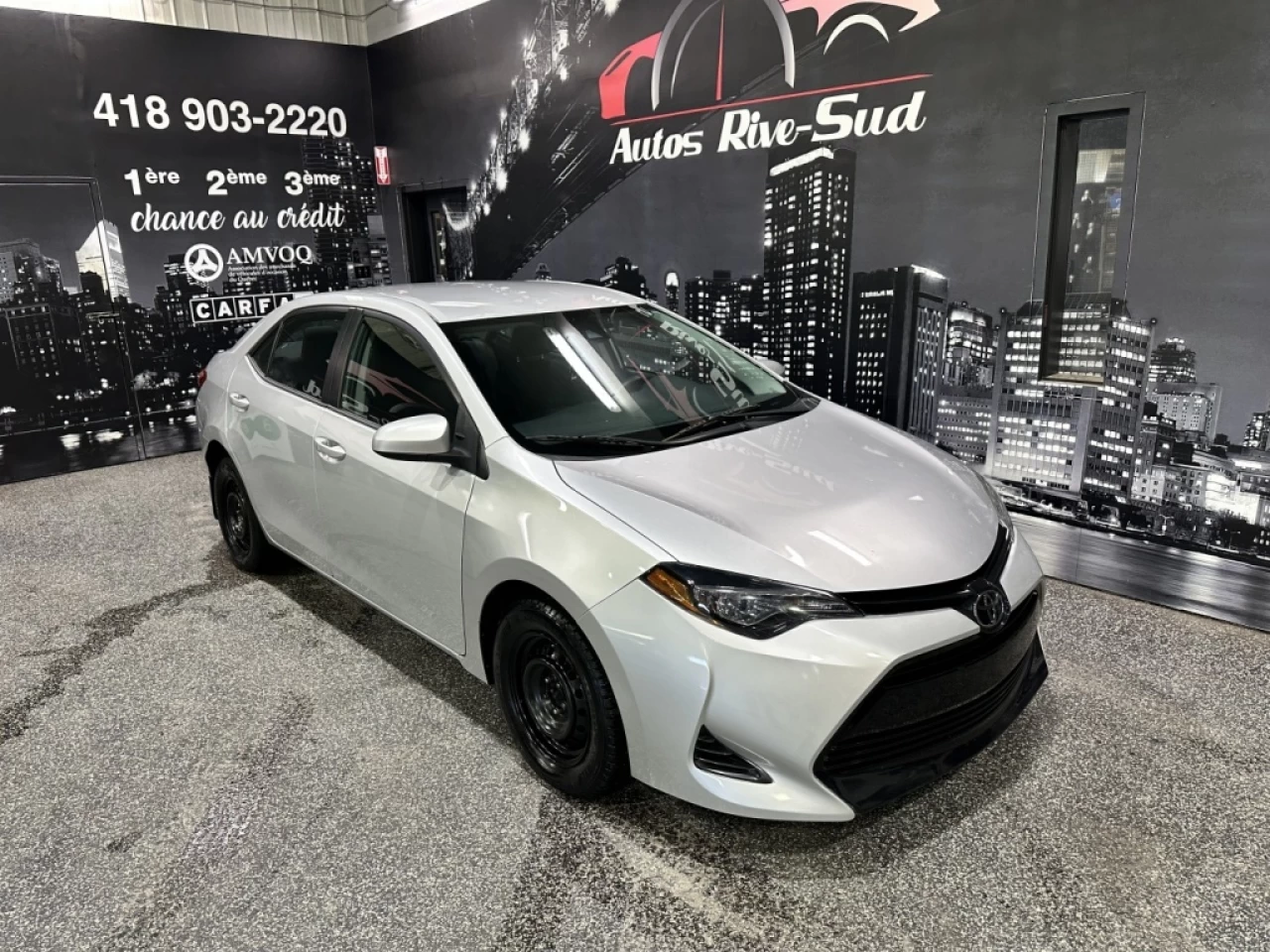 2017 Toyota Corolla LE AUTOMATIQUE A/C SEULEMENT 111 500KM Image principale