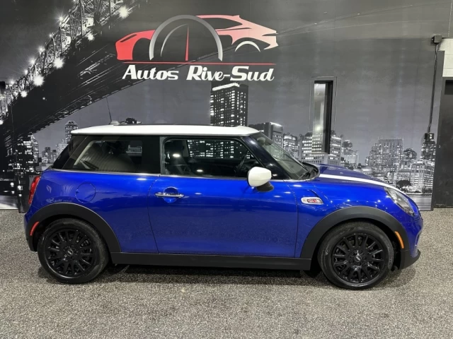 MINI 3 Door AUTOMATIQUE TRÈS PROPRE SEULEMENT 46 200KM 2020