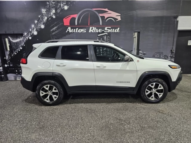 Jeep Cherokee TRAILHAWK V6 3.2L 4X4 CUIR NAV AVEC 175 000KM 2016