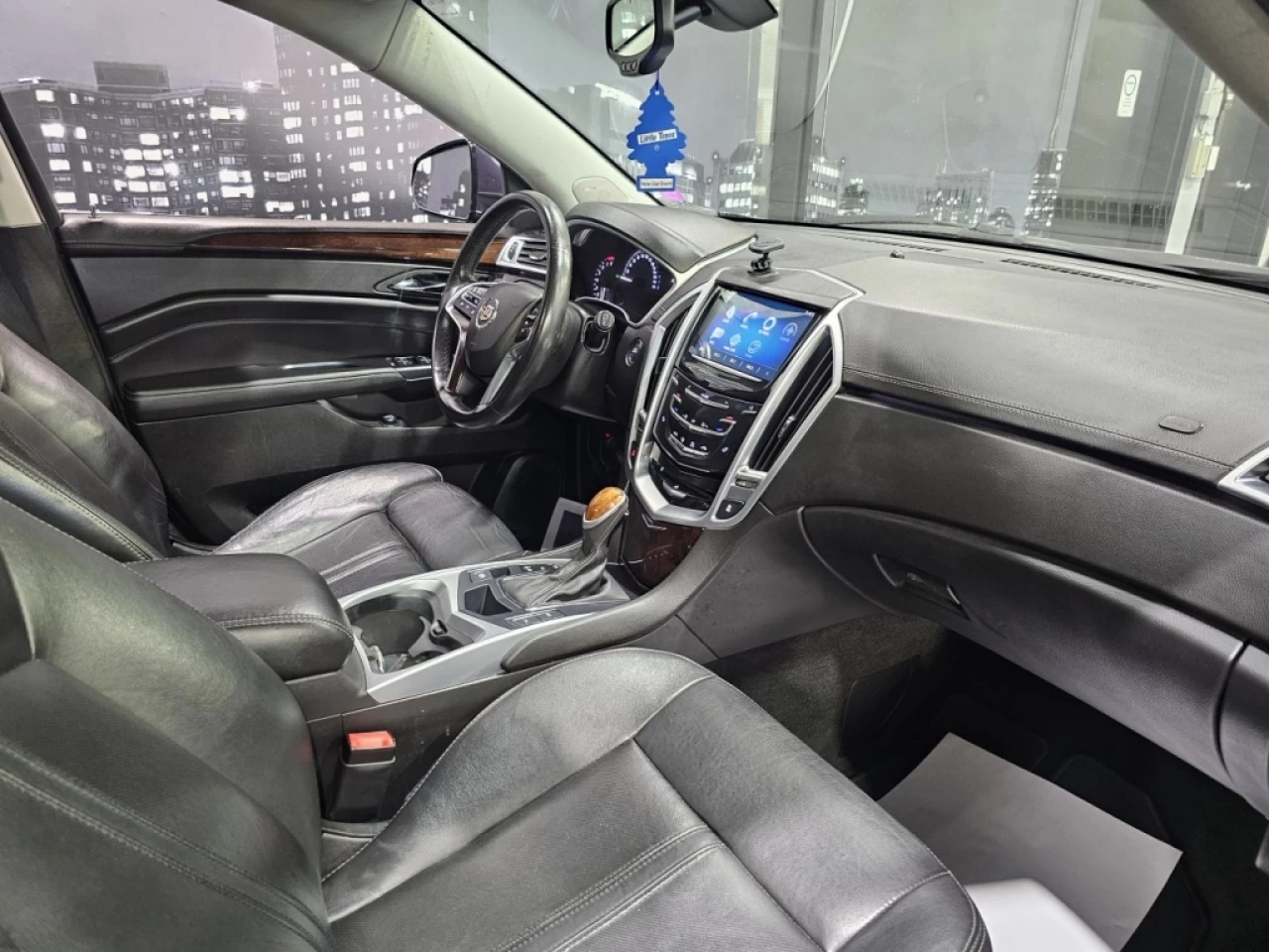 2016 Cadillac SRX AWD 4dr Luxury Main Image