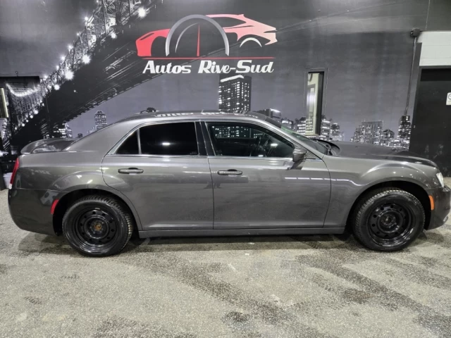 Chrysler 300 4dr Sdn Touring AWD 2015