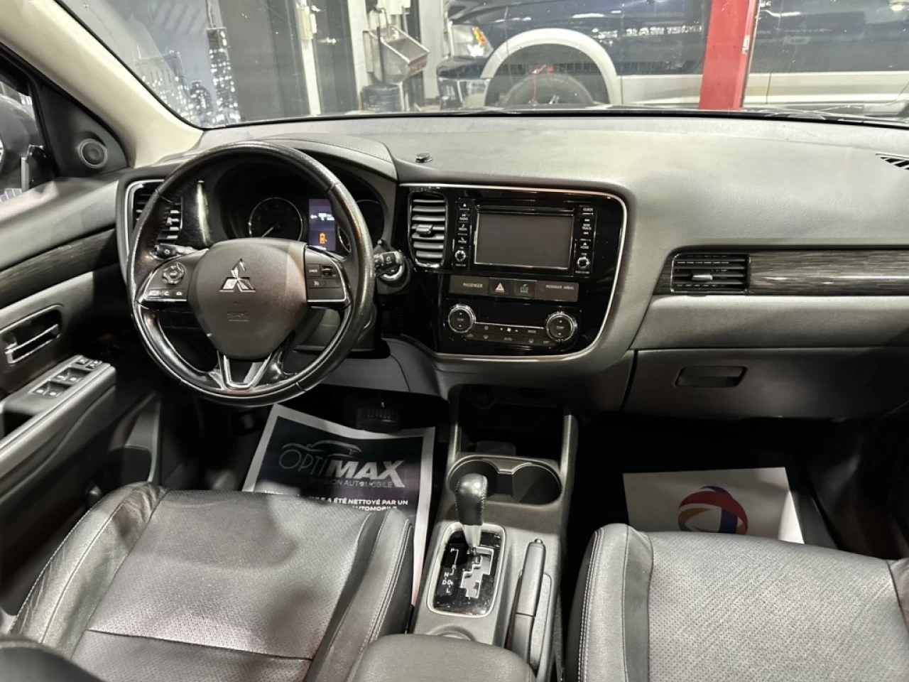 2016 Mitsubishi Outlander AWC 4dr ES Main Image